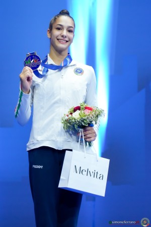 podium hoop sfe03273 copia simone ferraro ph